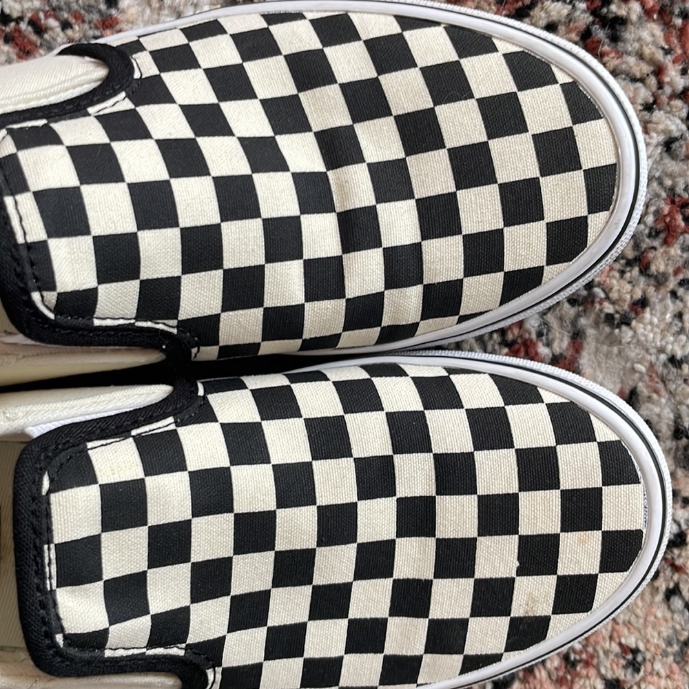 Vans - Picture 10 of 11